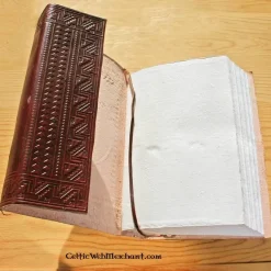 Livre Médiéval 13 Livre Médiéval -Epees Celtiques Magasin livre medieval 5